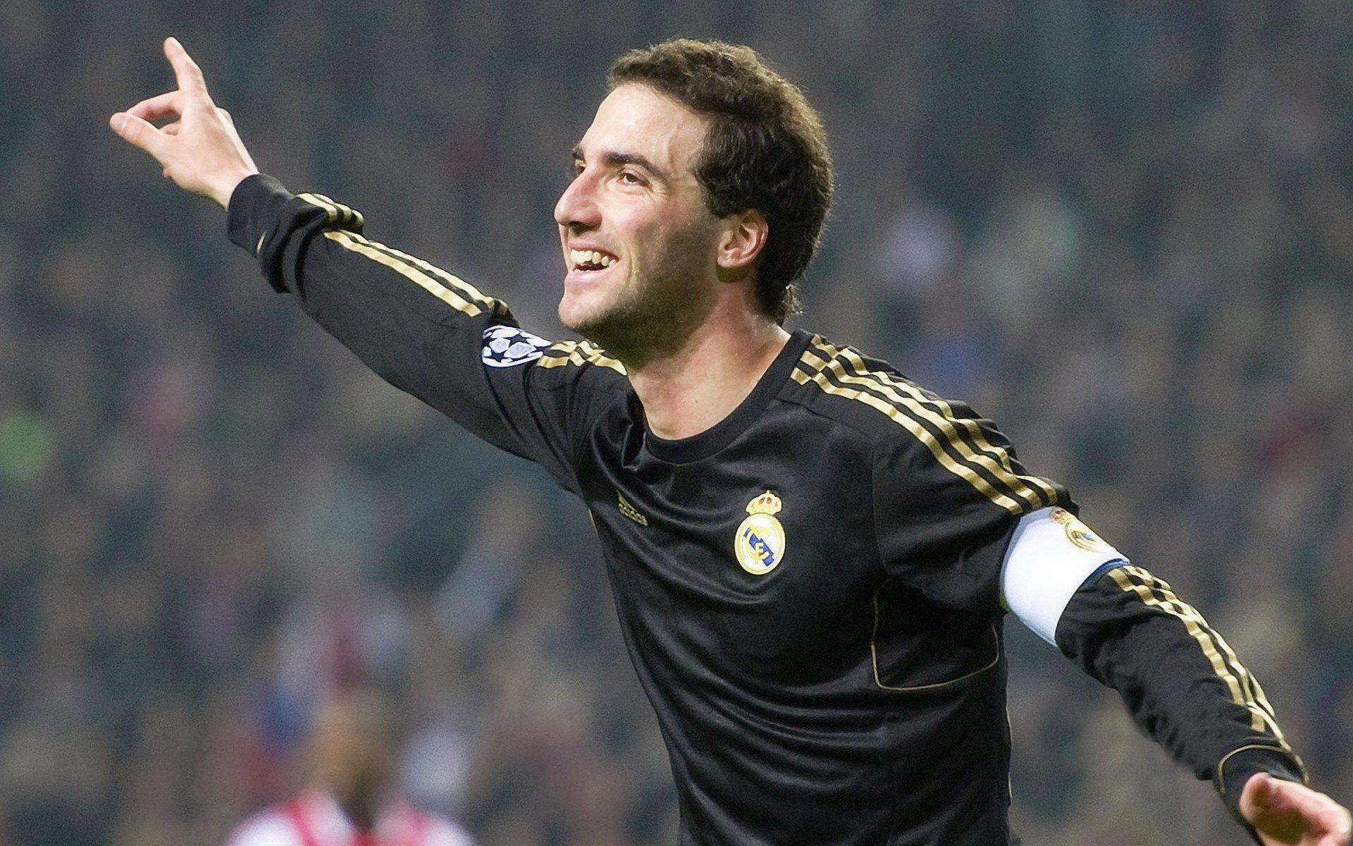 国羽新星闪耀全英赛，力克强敌斩获男单冠军