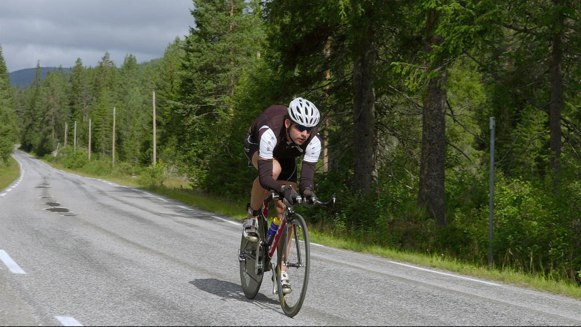 UFC 300重磅对决敲定 乔恩·琼斯与汤姆·阿斯皮纳尔上演冠军统一战