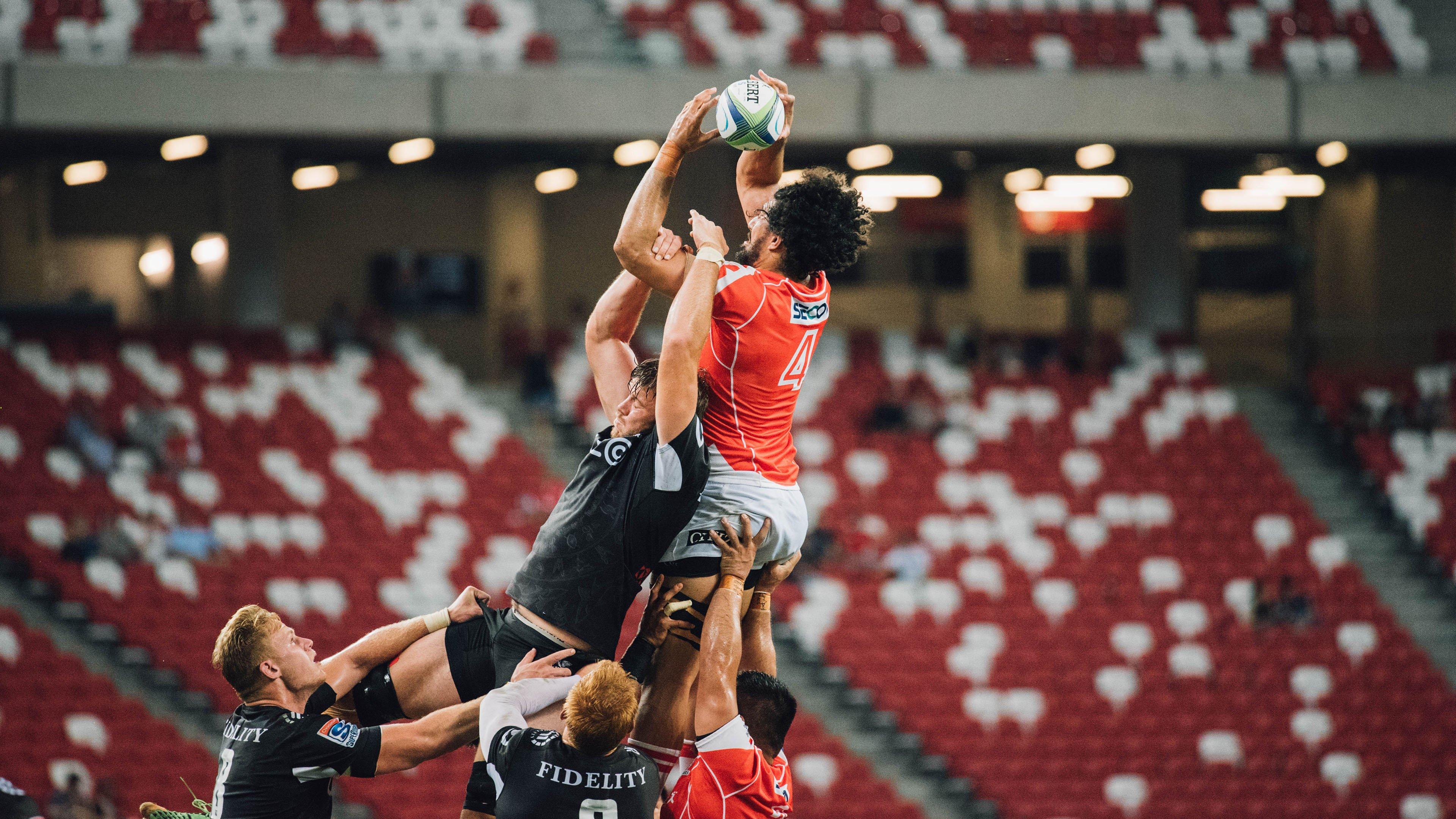 德甲联赛激战正酣，拜仁慕尼黑与勒沃库森上演巅峰对决